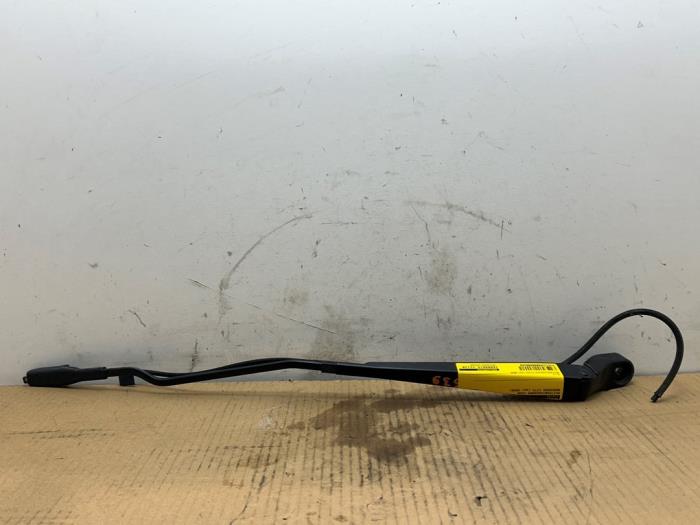 Ramie wycieraczki przedniej Mercedes Vito