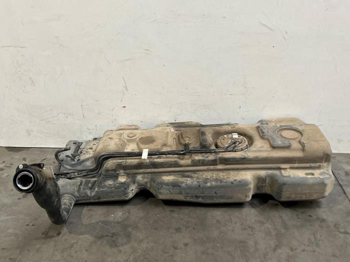 Réservoir de carburant Mercedes Vito