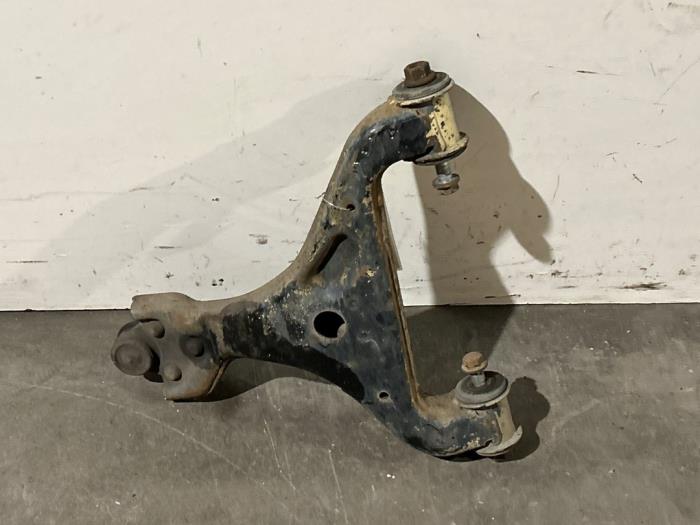 Bras de suspension avant droit Mercedes Vito