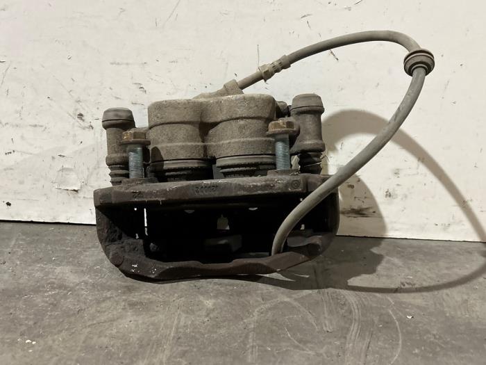 Remklauw (Tang) links-voor Mercedes Vito