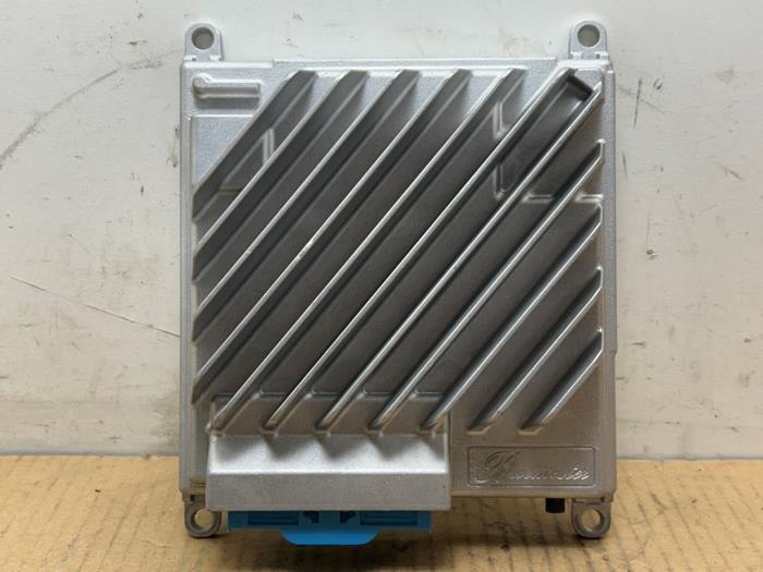 Wzmacniacz radiowy Mercedes C-Klasse