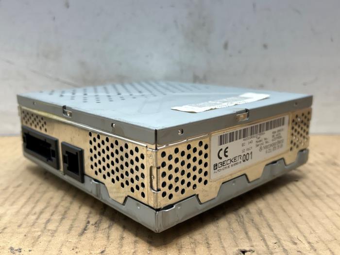 Radio amplifier Mercedes E-Klasse
