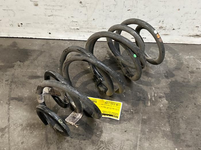 Schroefveer achter Mercedes GLB-Klasse