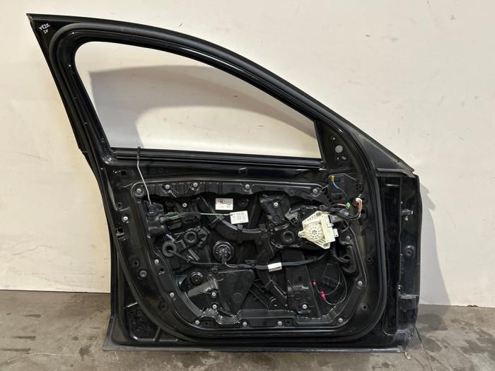 Portier 4Deurs links-voor Mercedes C-Klasse