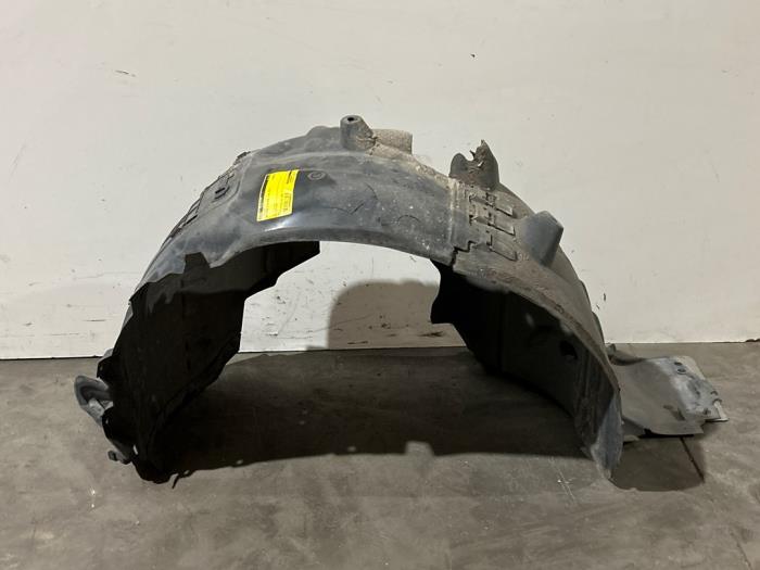 Nadkole Mercedes C-Klasse