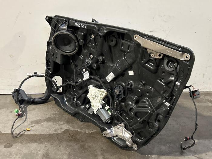 Mechanizm szyby prawej przedniej wersja 4-drzwiowa Mercedes C-Klasse