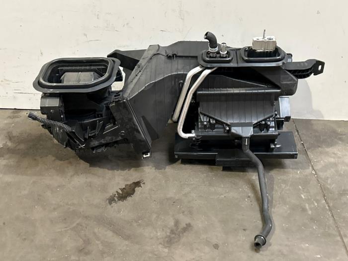 Cuerpo de calefactor Mercedes Sprinter