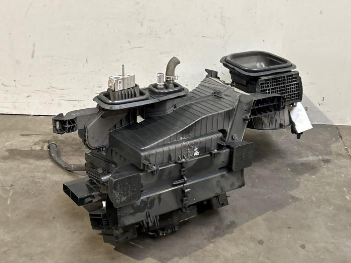 Cuerpo de calefactor Mercedes Sprinter