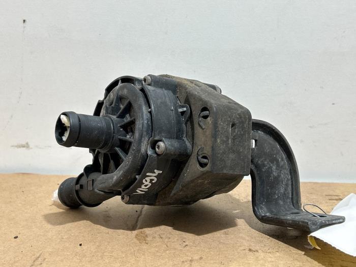 Water pump Mercedes Citan