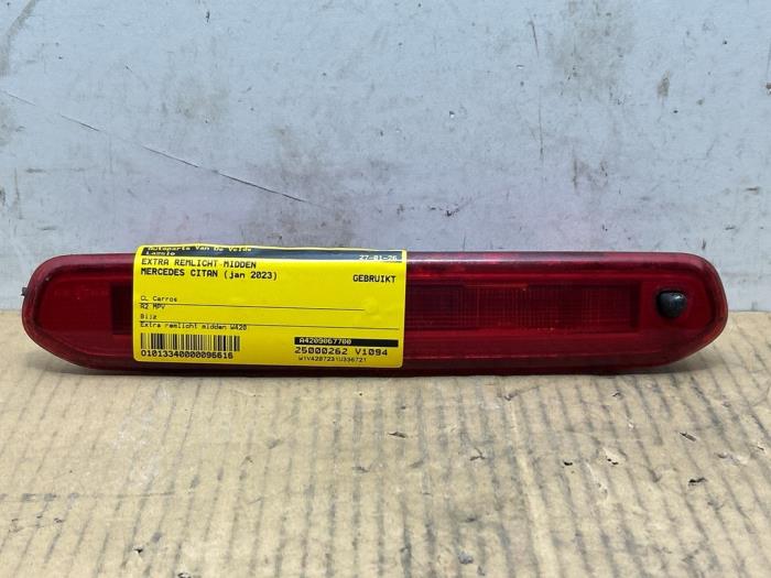 Dodatkowe swiatlo stopu srodek Mercedes Citan