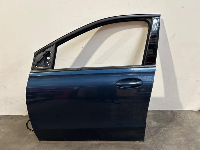 Tür 4-türig links vorne Mercedes B-Klasse