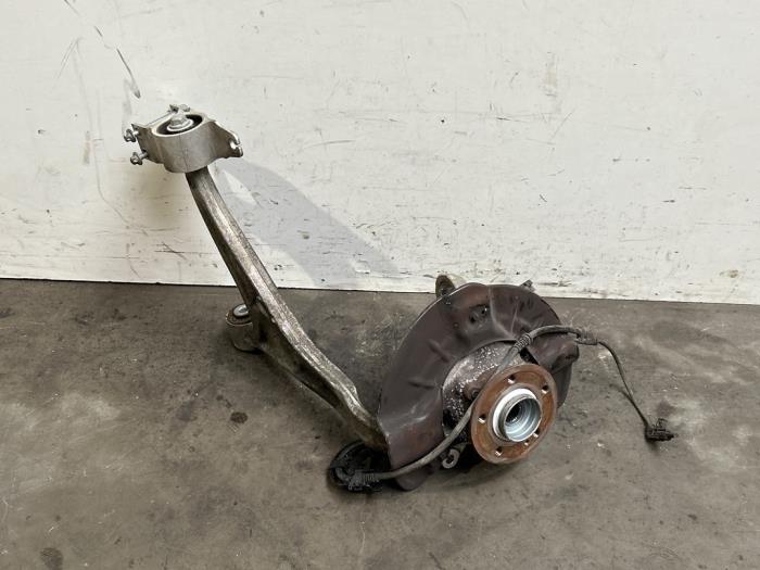 Sworzen prawy przód Mercedes B-Klasse