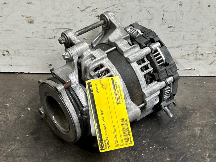 Dynamo Mercedes B-Klasse