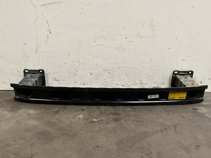 Belka podwozia tyl Mercedes B-Klasse