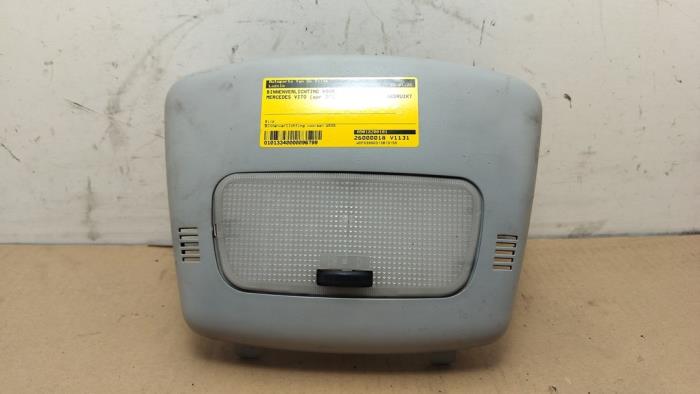 Eclairage intérieur avant Mercedes Vito