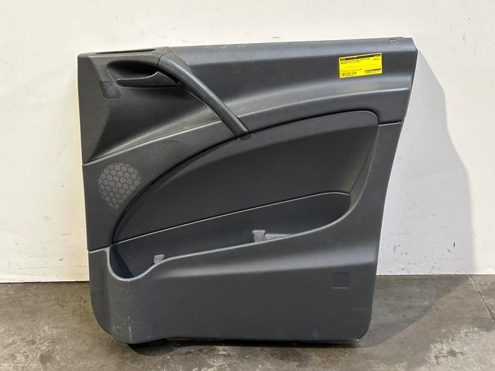 Tapicerka drzwi prawych przednich wersja 4-drzwiowa Mercedes Vito