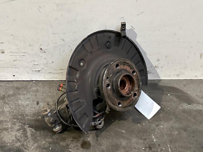 Sworzen prawy przód Mercedes Vito