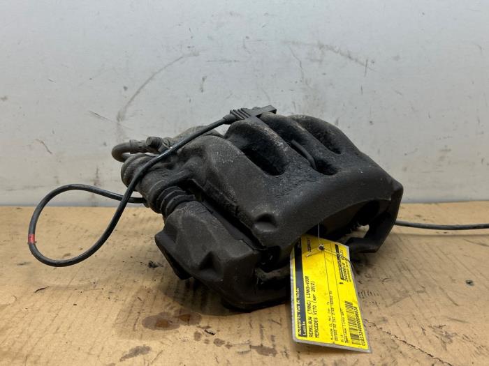 Etrier de frein (pince) avant gauche Mercedes Vito