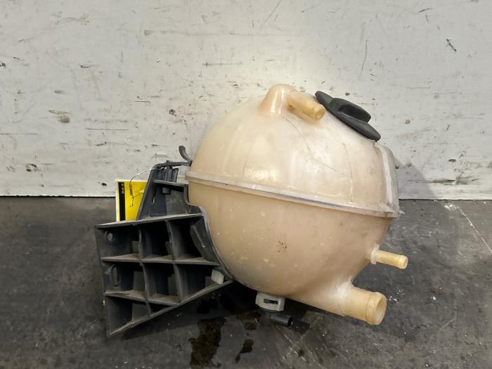 Zbiornik rozprezny Mercedes Vito