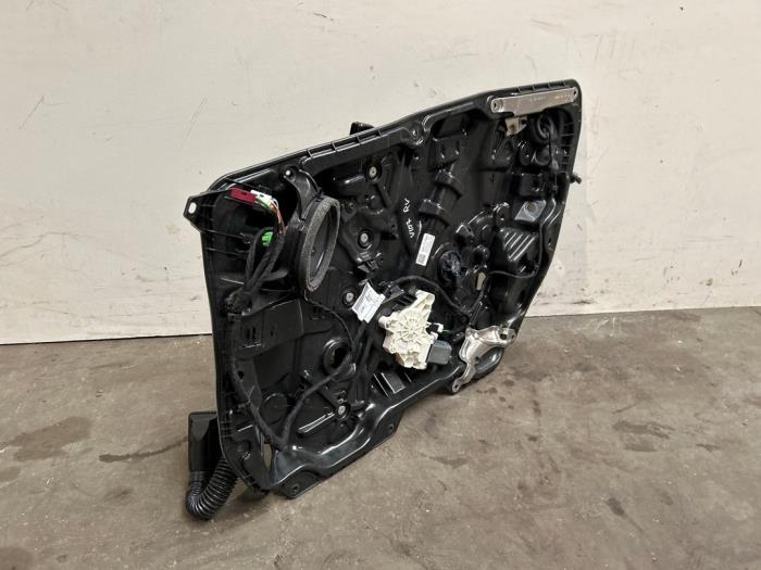 Mechanizm szyby prawej przedniej wersja 4-drzwiowa Mercedes C-Klasse