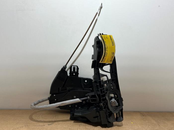 Türschlossmechanik 4-türig links vorne Mercedes C-Klasse