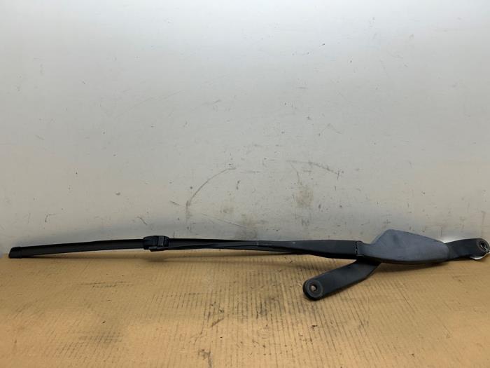 Brazo delantero de limpiaparabrisas Mercedes C-Klasse