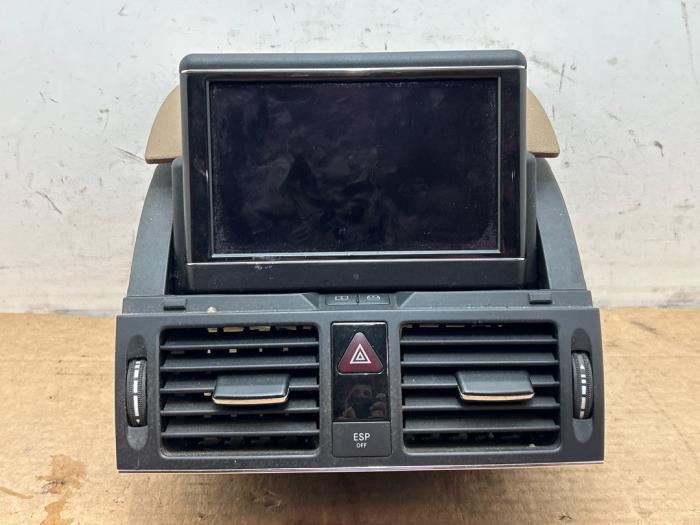 Affichage navigation Mercedes C-Klasse