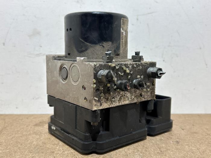 ABS Pomp Mercedes C-Klasse