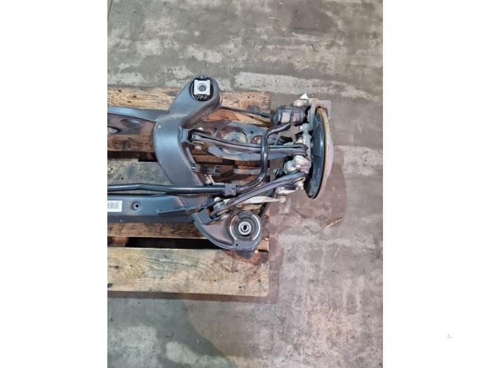 Os tylna napedu na tylne kola Mercedes SLK