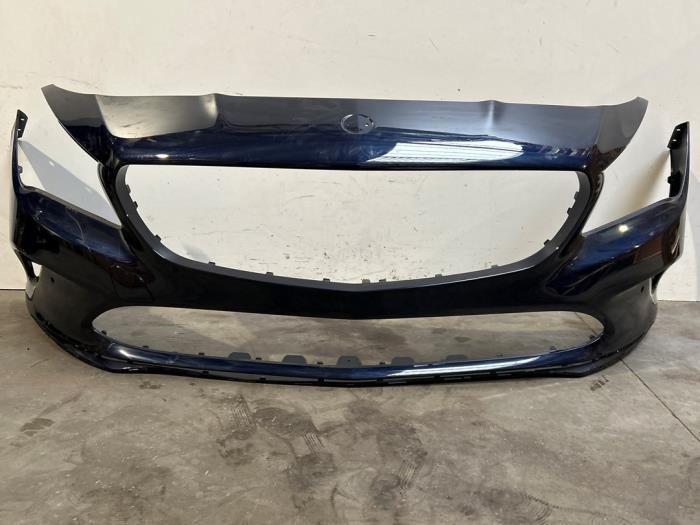 Zderzak przedni Mercedes CLA