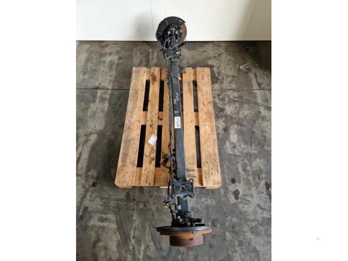 Os tylna napedu na przednie kola Mercedes Sprinter