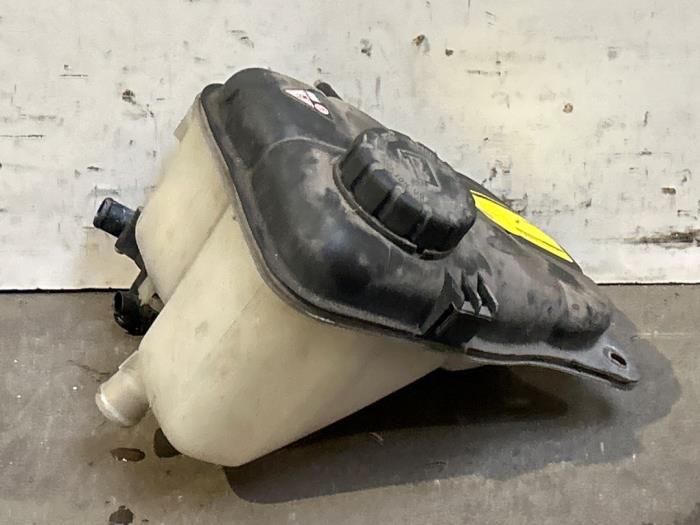 Zbiornik rozprezny Mercedes CLK