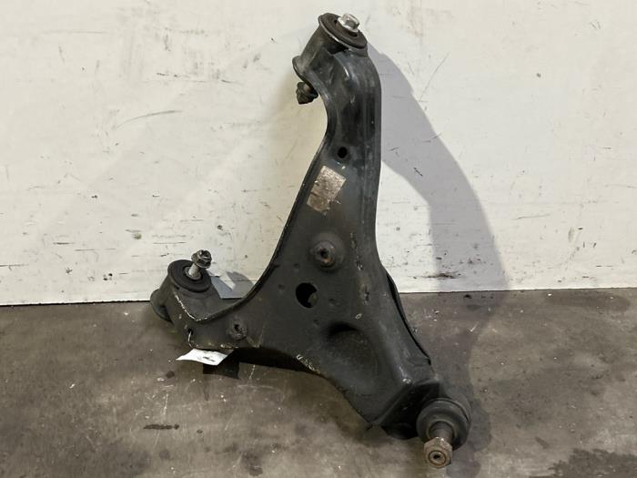 Wahacz zawieszenia lewy przód Mercedes Sprinter