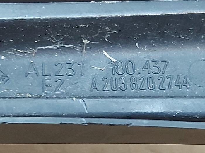 Scheibenwischerarm vorne Mercedes C-Klasse