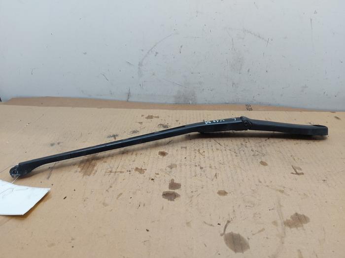 Brazo delantero de limpiaparabrisas Mercedes C-Klasse