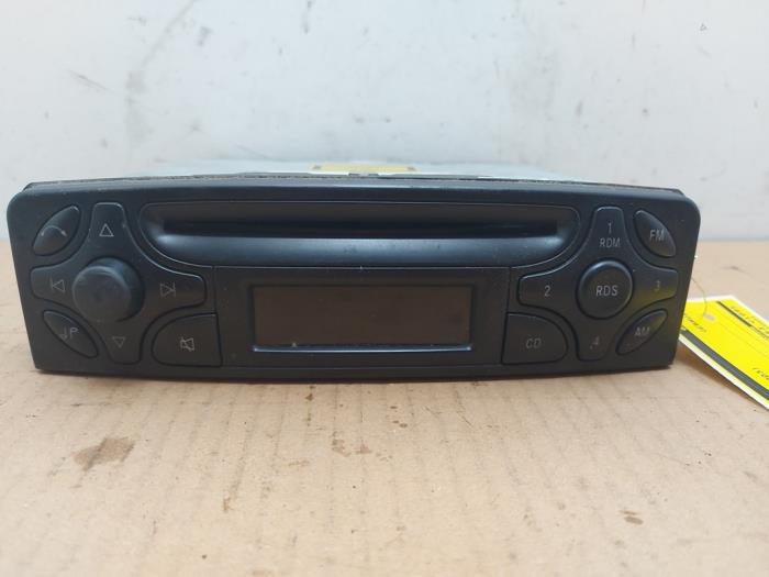 Radio Mercedes C-Klasse