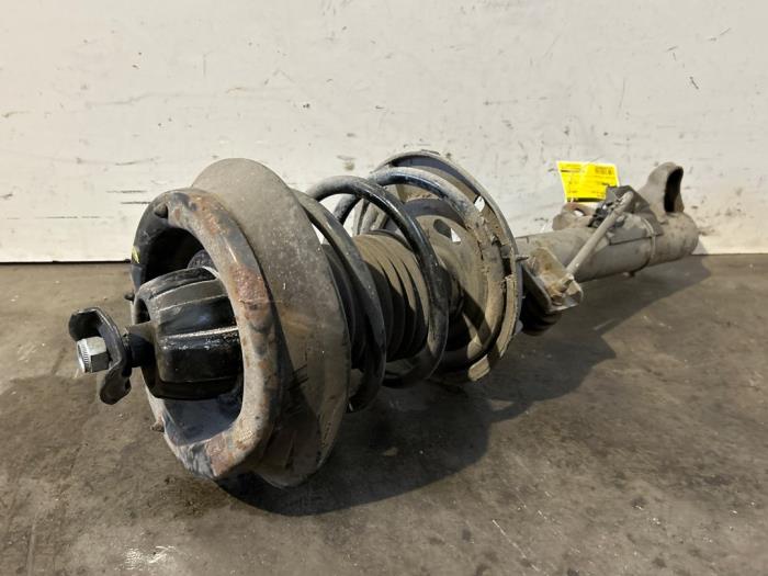 Amortisseur avant gauche Mercedes C-Klasse