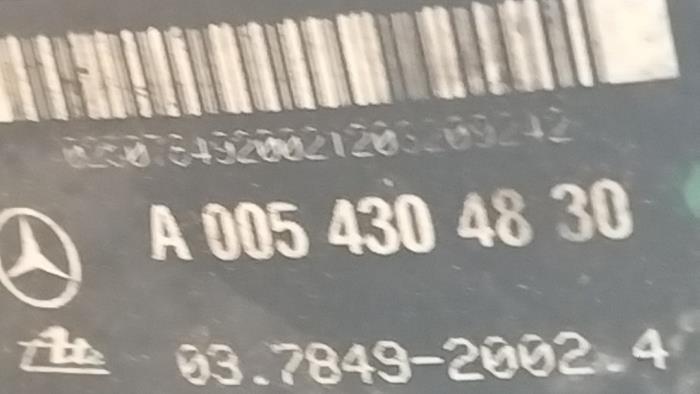 Brake servo Mercedes C-Klasse