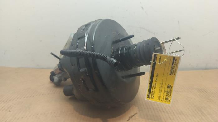 Assistant de freinage Mercedes C-Klasse