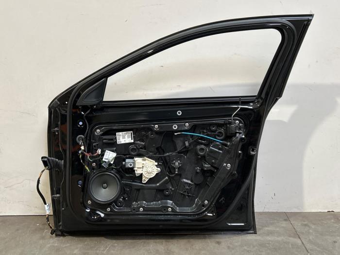 Portière 4portes avant droite Mercedes GLA