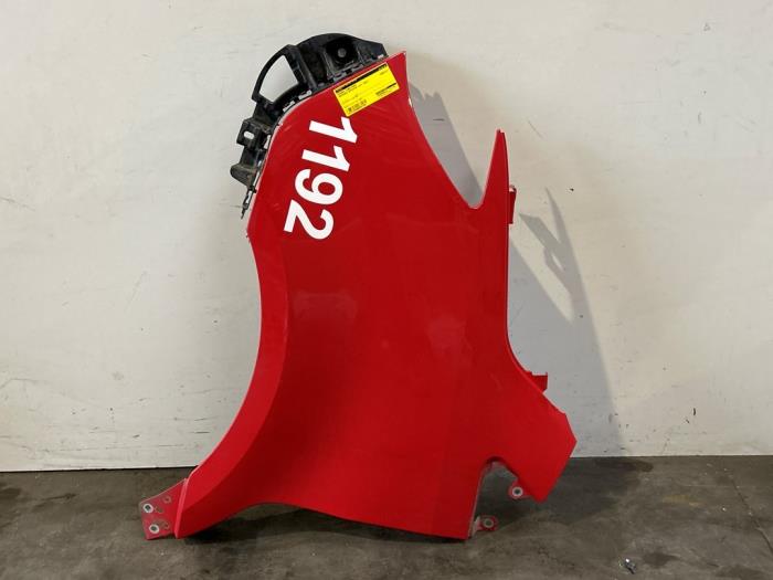 Scherm links-voor van een Mercedes-Benz Sprinter 5t (907.6) 517 CDI 2.0 D RWD 2022