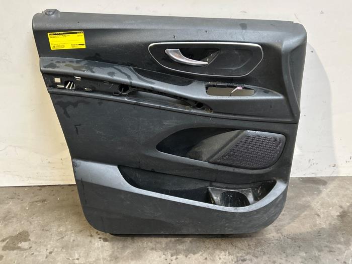 Tapizado de puerta de 2 puertas izquierda Mercedes Vito