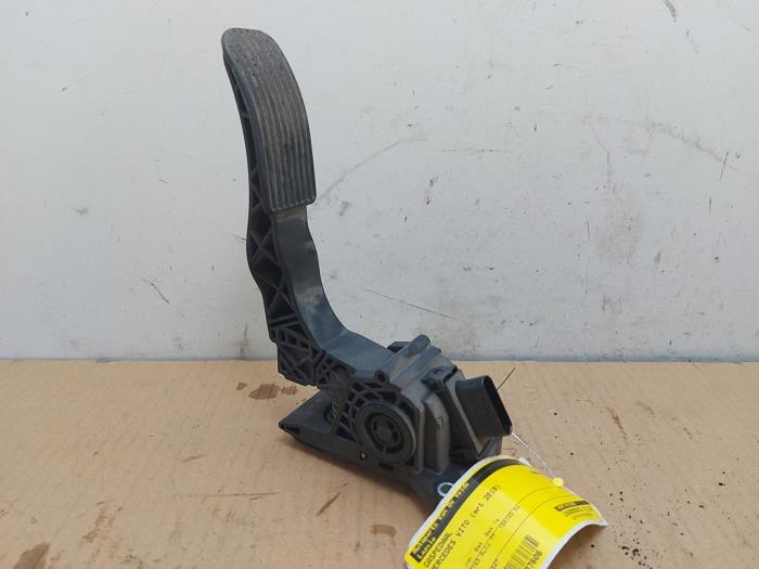 Pedal gazu Mercedes Vito