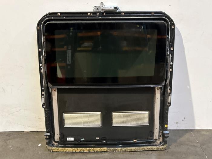 Szyba szyberdachu Mercedes E-Klasse