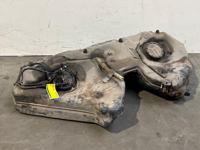 Réservoir de carburant Mercedes E-Klasse