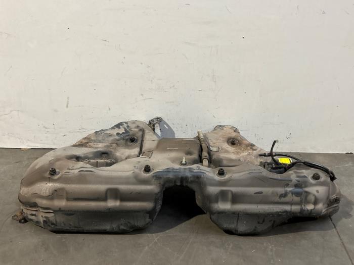 Réservoir de carburant Mercedes E-Klasse