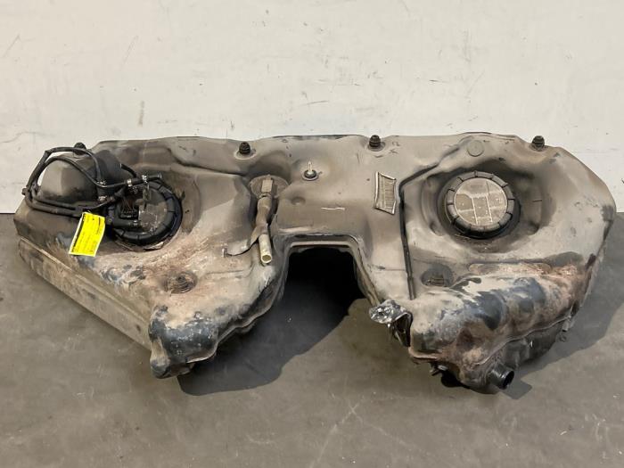 Zbiornik Mercedes E-Klasse