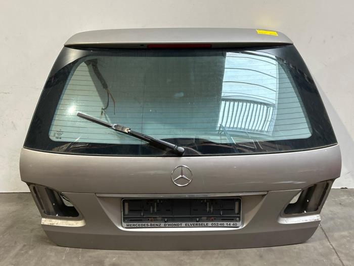 Tylna klapa Mercedes E-Klasse