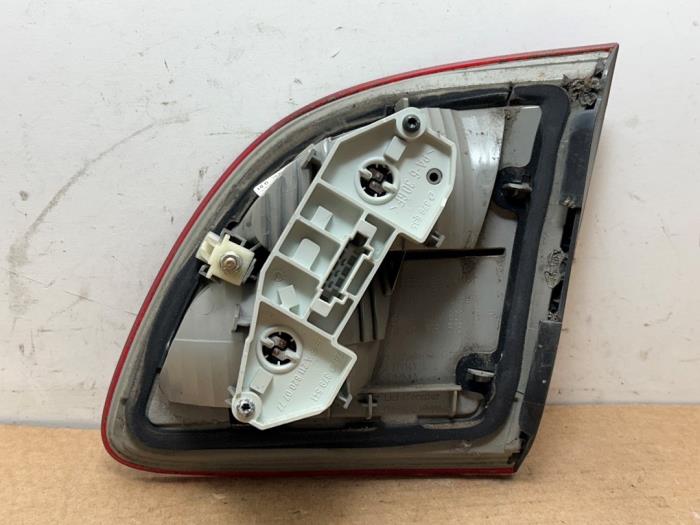 Luz trasera izquierda Mercedes E-Klasse