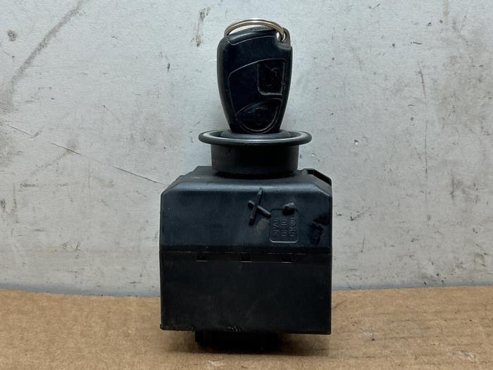 Stacyjka + sterownik Mercedes E-Klasse